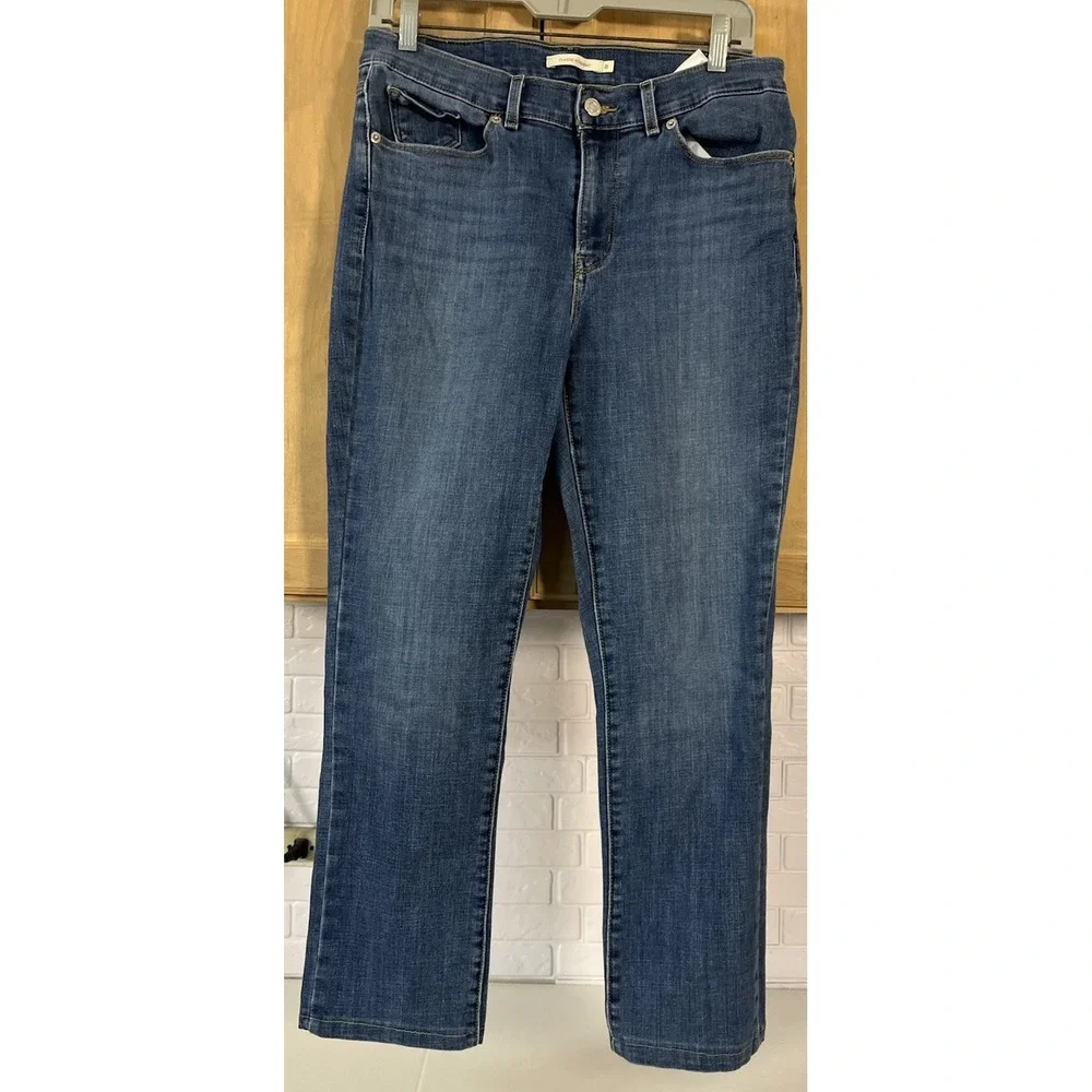 Levi's Classic Straight Jeans Women 8 Medium‎ Wash Denim Stretch W29 L30